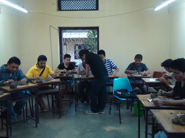 Sculpture class in Akshewar Mahabihar (2012)